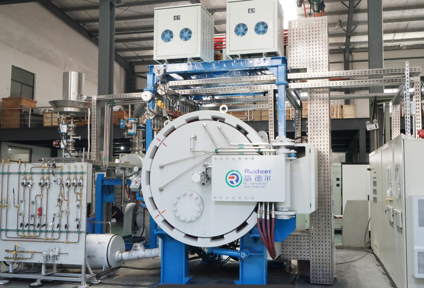 User Friendly Vacuum Sintering Furnace For Sintering Cemented Carbide